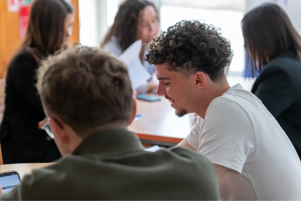 Etudiants du PSB en echange pendant une seance de travaux diriges